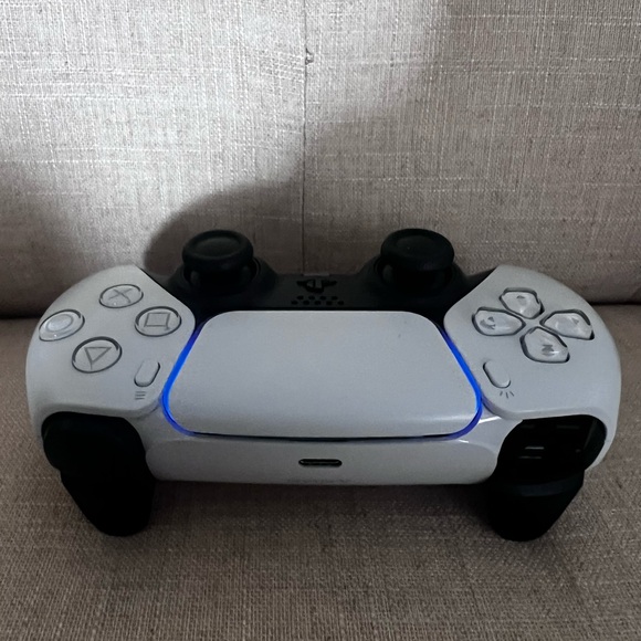 PS5 Controller - Picture 7 of 7